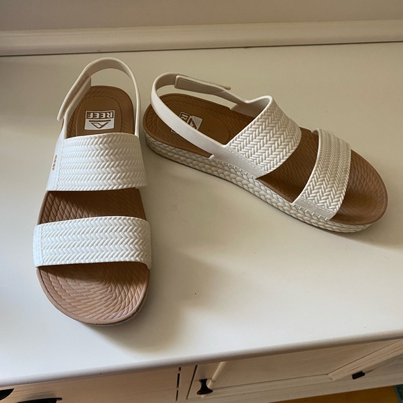 Reef White and Brown Sandals - Picture 2 of 4